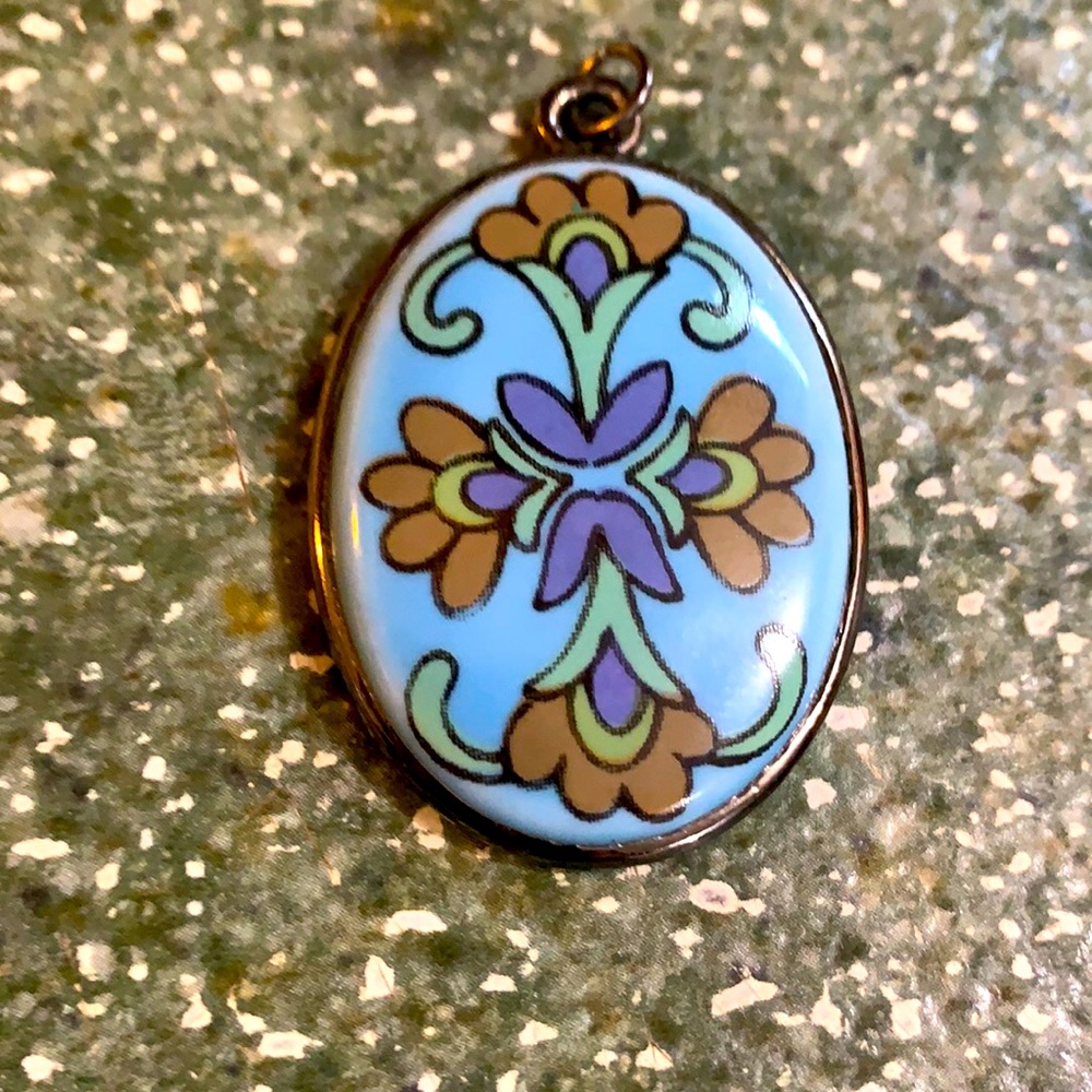 Vintage Floral Pendant